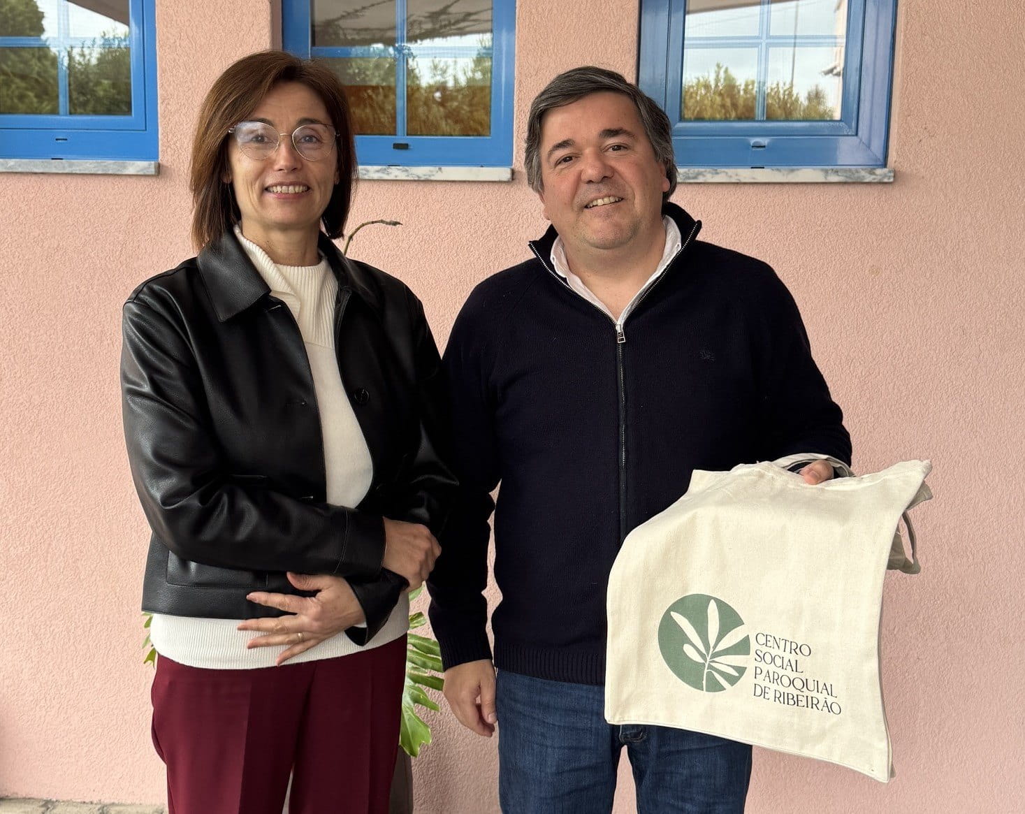 Doação de meias da CSVP Vicentinos São Tiago de Antas Famalicão