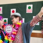 Idosos fantasiados do CSPR a divirtirem-se no Carnaval de 2025