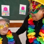 Idosos fantasiados do CSPR a divirtirem-se no Carnaval de 2025