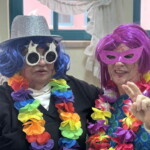 Idosos fantasiados do CSPR a divirtirem-se no Carnaval de 2025