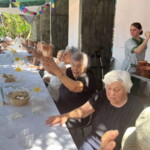 Idosos do Centro de Dia a festejar os Santos Populares