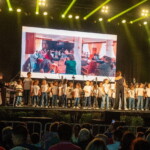 Os Pequenos Cantores de Ribeirão a actuarem na 39ª edição da Feira do Associativismo, Gastronomia e Artesanato de Ribeirão